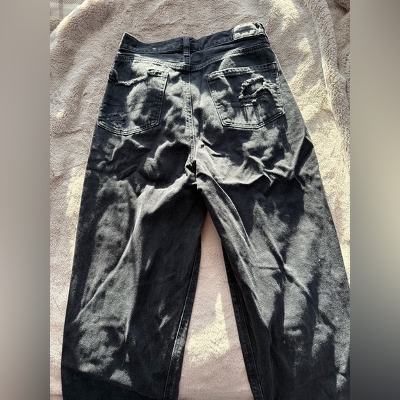 American eagle Relaxed Mom Jeans - Picture 3 of 4